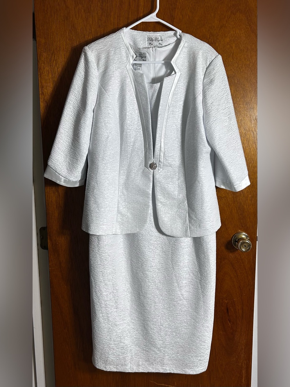 Women’s Tally Taylor Paris Rome white 2-piece church suit dress jacket size 16